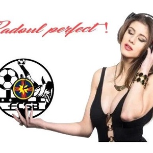 F.C.S.B.- BUCURESTI ceas de perete - accesorii locuință - accesorii pentru decorat casa - decorațiuni de pereți, decorațiuni suspendate - ceasuri de perete - Artynos.ro