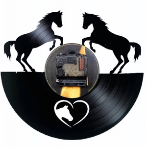 LOVE HORSE- ceas de perete - casă & stil de viață - accesorii pentru decorat casa - decorațiuni de pereți, decorațiuni suspendate - ceasuri de perete - Artynos.ro