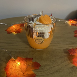 Lumânare parfumată Autumn milkshake 230g - Artynos.ro