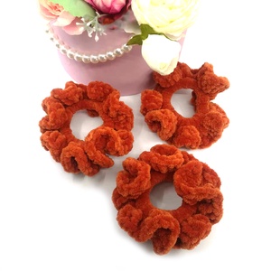  Scrunchie crosetate manual - îmbrăcăminte și modă - accesorii păr - elastic de păr - Artynos.ro