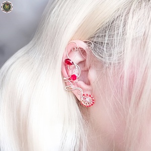 Cercel ear cuff Red Crystals, Bijuterii, Cercei, Cercei și ornamente pentru urechi, Confecționarea bijuteriilor, ARTYNOS