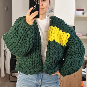 Cardigan tricotat din fir foarte gros, verde smarald - Artynos.ro