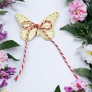 Martisor brodat, fluture - bijuterii - mărțișor - Artynos.ro