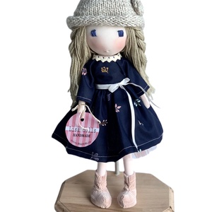 Lisa Dolls1 - jucării și echipamente pentru copii - jucării și accesorii pentru copii - păpuși de joacă - Artynos.ro