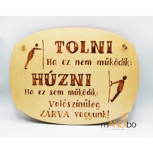 Tablita pirogravata haioasa pentru usa magazinului, Accesorii locuință, Accesorii pentru decorat casa, Picturi murale, Panouri și tablouri, panouri decorative, Gravare, pirogravură, Prelucrarea lemnului, ARTYNOS