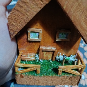 Căsuță din lemn - miniatură handmade - Artynos.ro