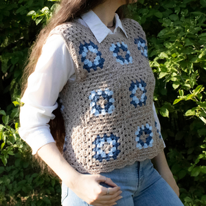 S/M/L/XL - Vesta crosetata din fir acrilic certificat oeko tex din granny squares - îmbrăcăminte și modă - haine damă - tricou și top de damă - Artynos.ro