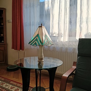 Lampa de masa cu abajur vitraliu 4 laturi. - casă & stil de viață - lămpi și corpuri de iluminat - lampă de masă - Artynos.ro