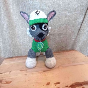 Paw Patrol-Rocky figură croșetată, Jucării și echipamente pentru copii, Jucării de pluș, Personaje de basm din pluș, Croșetat, ARTYNOS