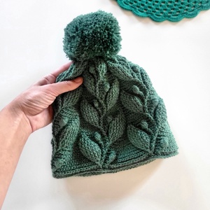 Cozy Crochet Beanie with Pom-Pom, Îmbrăcăminte și modă, Eșarfe, pălării, șaluri, Căciulă, , ARTYNOS