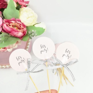 Cupcake toppers - accesorii nuntă - accesorii și cadouri pentru petrecerea fetelor - Artynos.ro