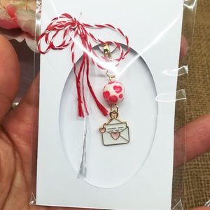 Martisor tip breloc - bijuterii - mărțișor - Artynos.ro