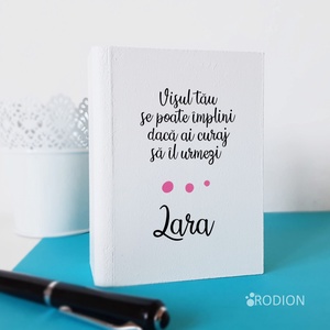 Pusculita din lemn Unicorn pictata manual personalizata cu mesaj - casă & stil de viață - accesorii pentru decorat casa - decorațiuni de masă și decorațiuni pentru rafturi  - pușculițe - Artynos.ro