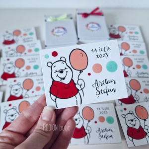 Marturii botez baietel pictat manual personalizate cu nume Winnie the Pooh - Artynos.ro