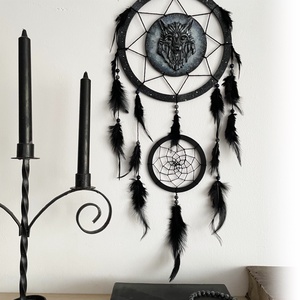 Prinzător de vise cu cap de lup, prinzător de vise negru gotic, decor cap de lup, dreamcatcher cu cristale - casă & stil de viață - accesorii pentru decorat casa - decorațiuni de pereți, decorațiuni suspendate - capcană de vise - Artynos.ro