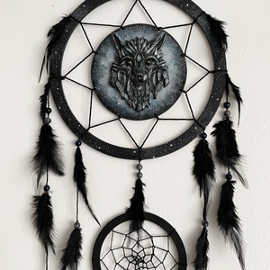 Prinzător de vise cu cap de lup, prinzător de vise negru gotic, decor cap de lup, dreamcatcher cu cristale - casă & stil de viață - accesorii pentru decorat casa - decorațiuni de pereți, decorațiuni suspendate - capcană de vise - Artynos.ro