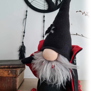 Gnom de colecție, Gnomula - Dracula gnom, Decor Halloween, Figurina Halloween - casă & stil de viață - accesorii pentru decorat casa - gnom - Artynos.ro