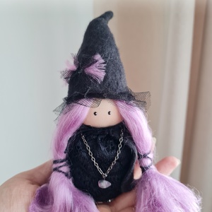 Mini vrajitoare, miniatura vrajitoare, Figurina vrajitoare Halloween - casă & stil de viață - accesorii pentru decorat casa - halloween - tot ce ai nevoie pentru petrecere! - figurine halloween - Artynos.ro