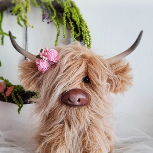 Vacuta scotiana - Cyndi, the Highland cattle - jucării și echipamente pentru copii - jucării de pluș - figurine de pluș - Artynos.ro