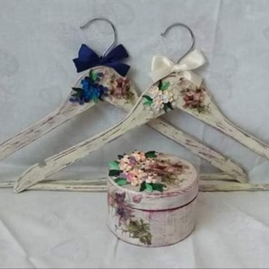 Umerase miri si cutiută verighete, Accesorii nuntă, Rochie de nuntă, Umerașe miri, Arta de hârtie, Decoupage, transfer și tehnici șervețel, ARTYNOS