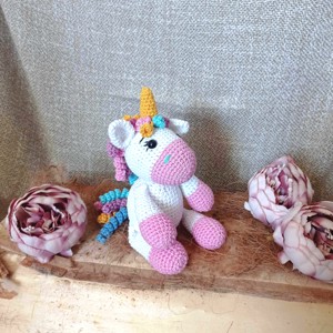 Amanda fata unicorn croșetat - jucării și echipamente pentru copii - plușuri - unicorn - Artynos.ro