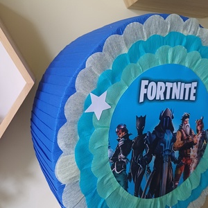 Piñata pinata piniata Fortnite  - jucării și echipamente pentru copii - jocuri de mișcare - Artynos.ro