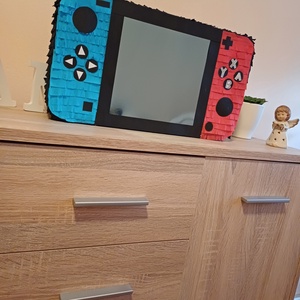 Piñata pinata piniata Nintendo Switch  - jucării și echipamente pentru copii - jocuri de mișcare - Artynos.ro