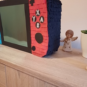 Piñata pinata piniata Nintendo Switch  - jucării și echipamente pentru copii - jocuri de mișcare - Artynos.ro