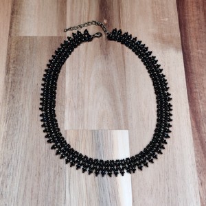 Colier choker (negru-bronz) - bijuterii - coliere - coliere cu mărgele - Artynos.ro